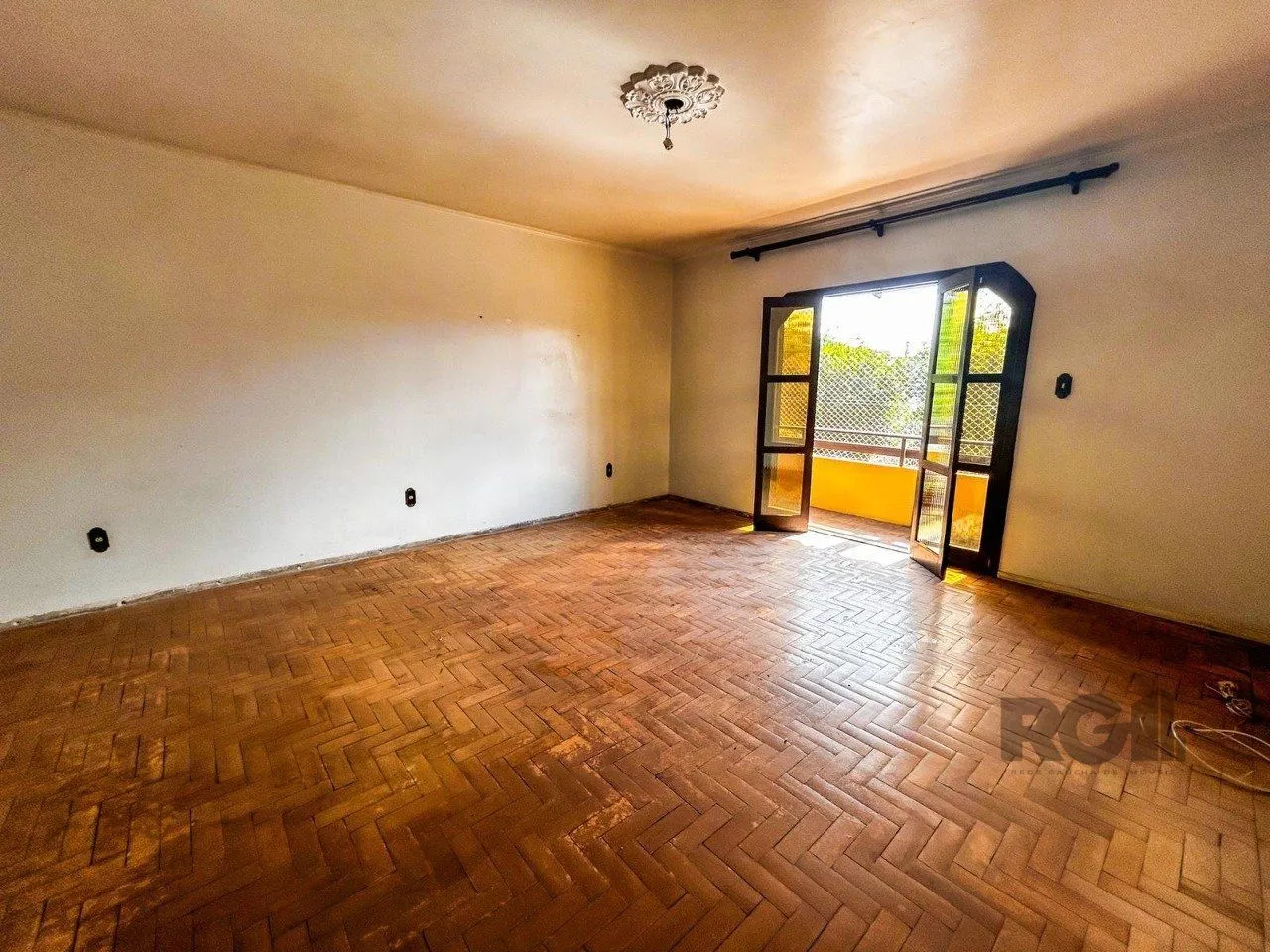 Imagem Casa de 3 Quartos, 1 suíte, garagem fechada, churrasqueira, na Cavalhada Poa/RS