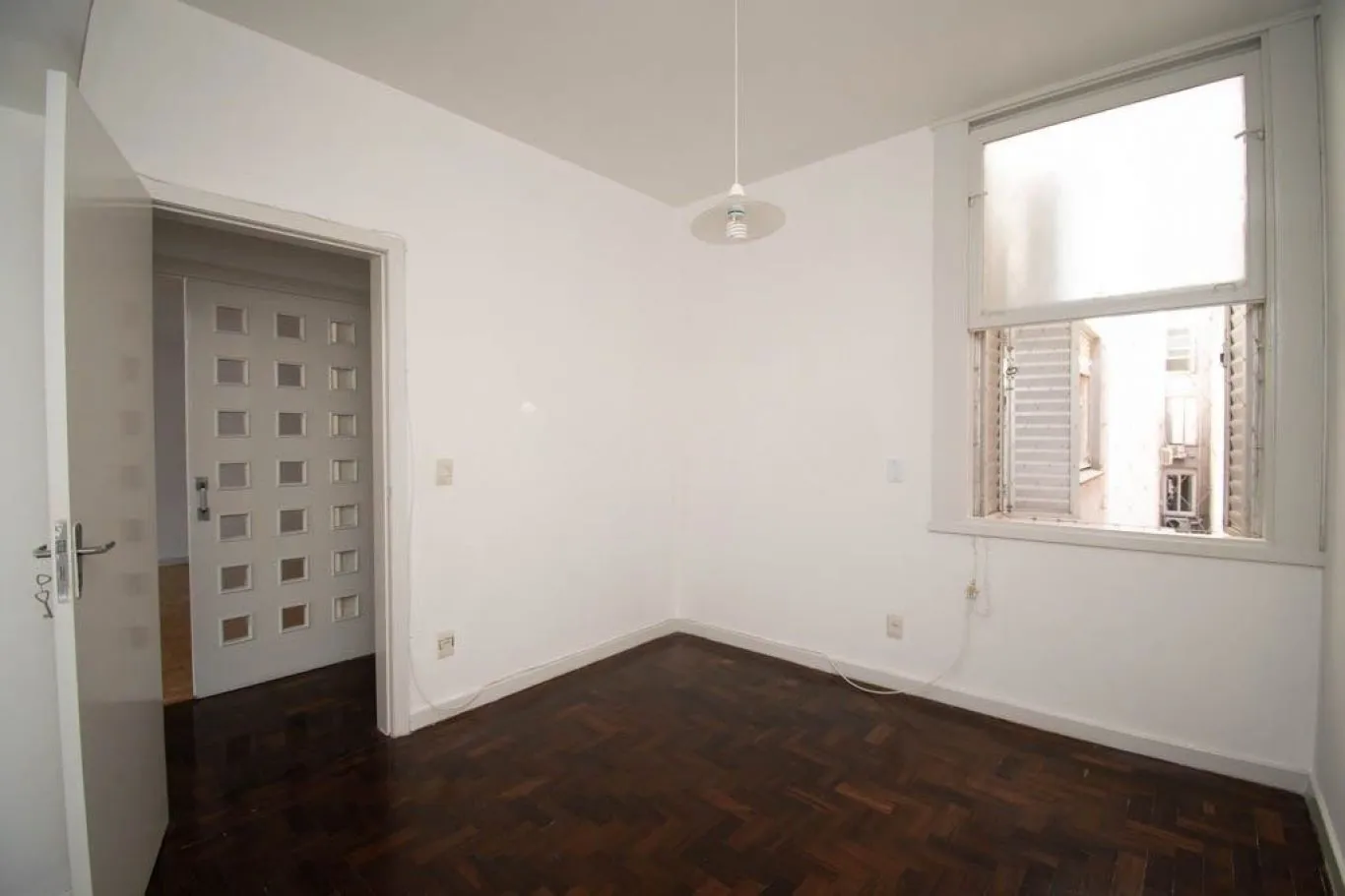 Imagem Apartamento de 3 dormitórios à venda no Bairro Centro Histórico, Porto Alegre.