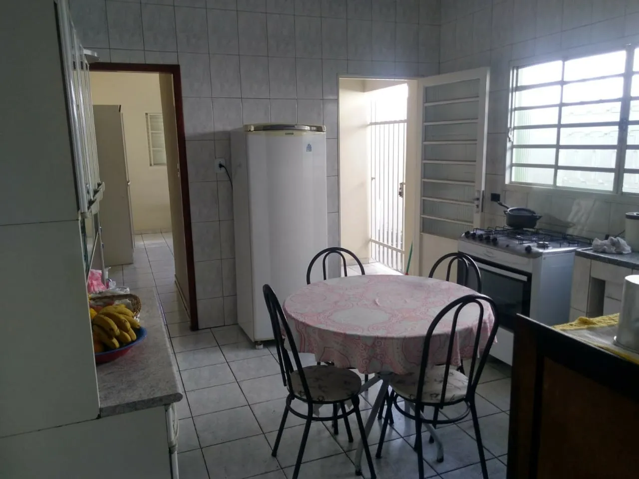 Imagem Casa à venda 2 Quartos, 2 Vagas, 150M², Jardim Gurilândia, Taubaté - SP