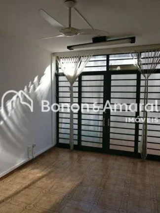 Imagem Excelente casa comercial ou residencial, perfeita tanto para instalação de clínicas e empresas qu...
