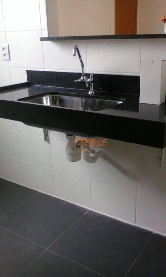 Imagem Apartamento com 2 dormitórios à venda, 41 m² por R$ 255.000,00 - Água Chata - Guarulhos/SP
