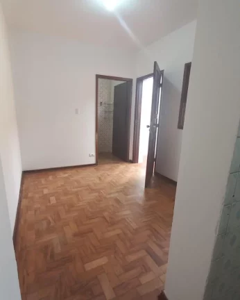 Imagem Casa quarto, sala, cozinha FL11