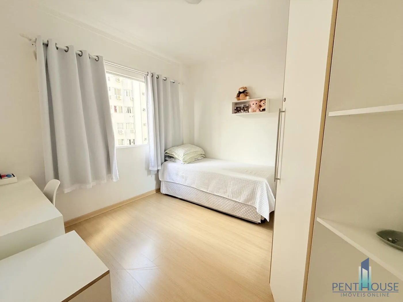 Imagem Apartamento Zona Central para Venda em Balneário Camboriú, CENTRO, 2 dormitórios, 1 suíte, 2 banheiros, 1 vaga