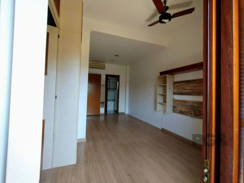 Imagem Casa de 3 dormitórios no bairro Ipanema - Porto Alegre