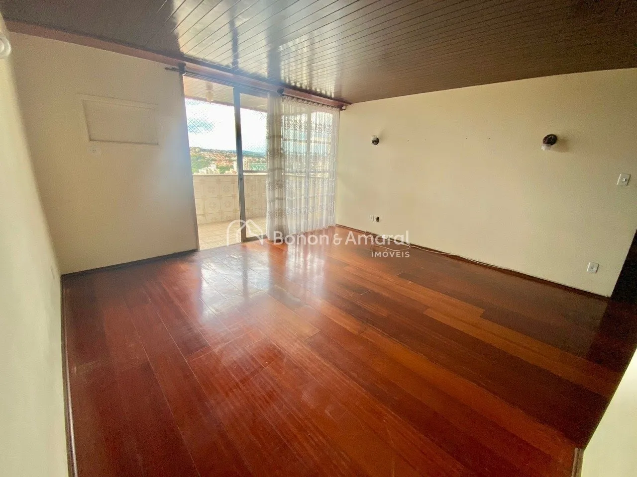 Imagem APARTAMENTO DE 3 DORMITÓRIO NO CAMBUÍ