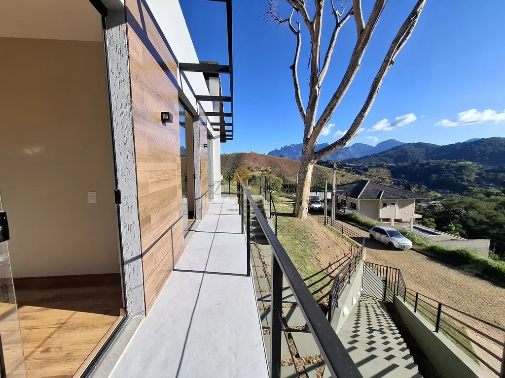 Imagem Casa em Condomínio para Venda em Teresópolis / RJ no bairro Prata