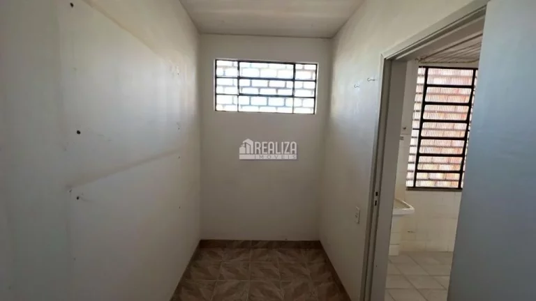 Imagem Apartamento com 3 dormitórios no Condomínio Edifício Pedro Salomão, no Centro de Uberaba!