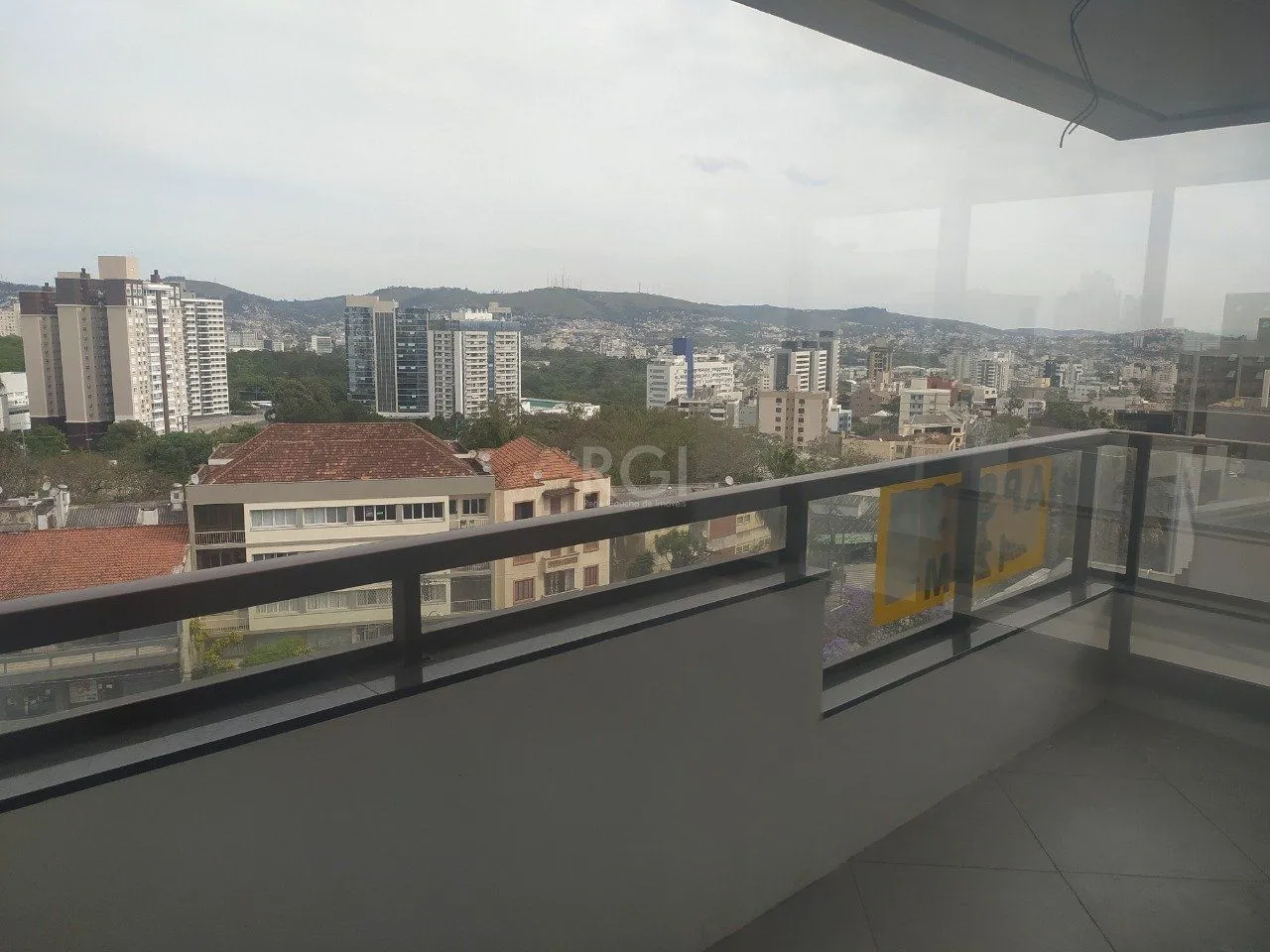Imagem Apartamento para Venda - 119.65m², 3 dormitórios, sendo 1 suites, 2 vagas - Petrópolis