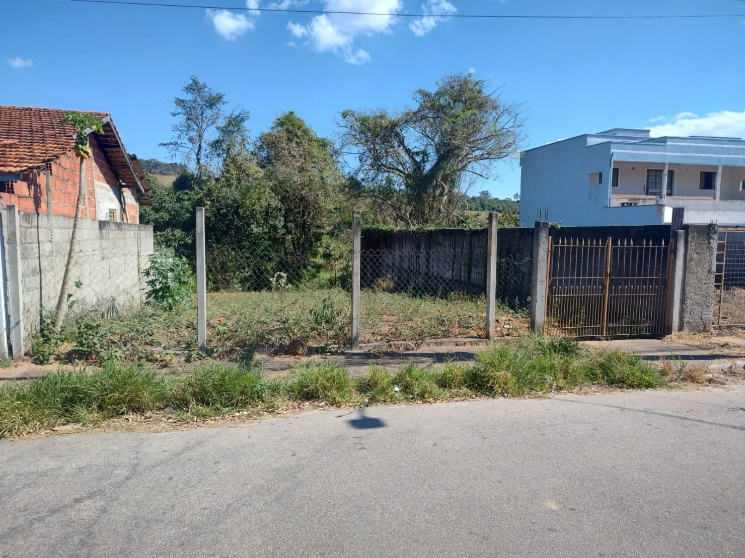 Imagem Terreno à venda 426.9M², Residencial Estoril, Taubaté - SP