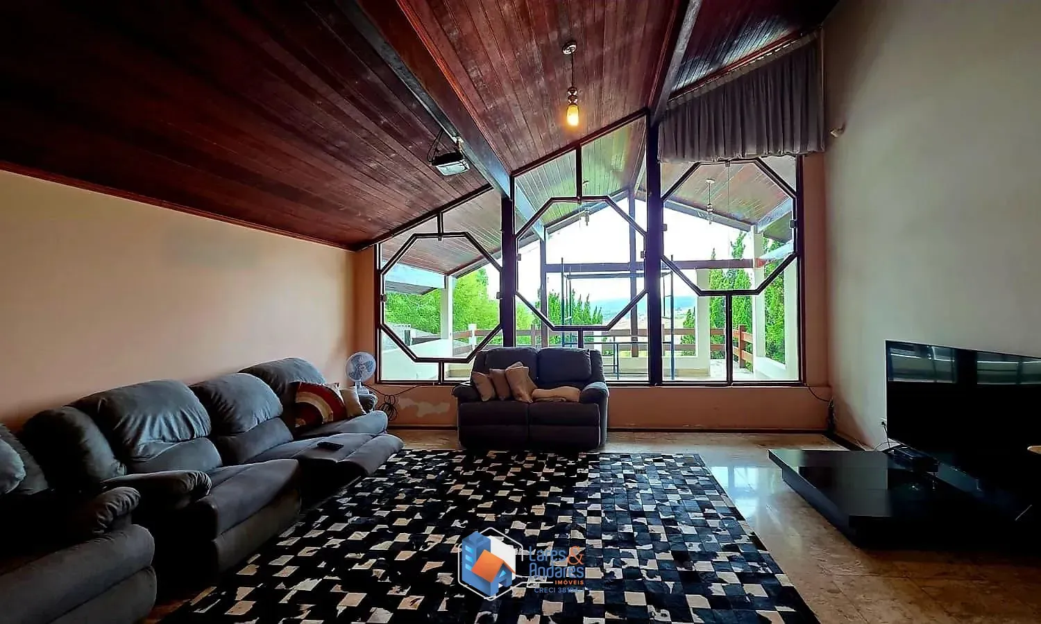 Imagem Casa Impecável com piscina de borda e vista infinita, um refúgio bem localizado no Portal Roselândia, Cotia, SP