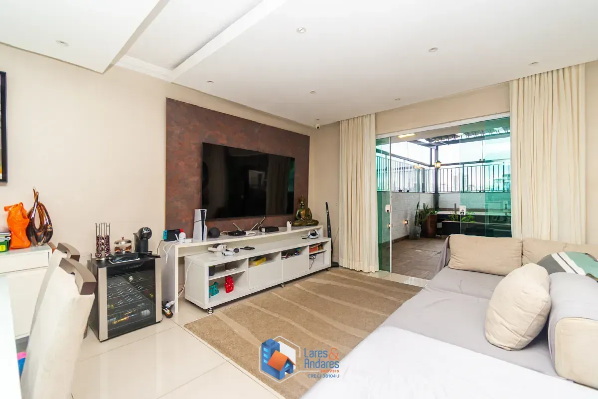 Imagem Cobertura para venda em Chácara Califórnia com 2 quartos, sendo 2 suítes, 171m²