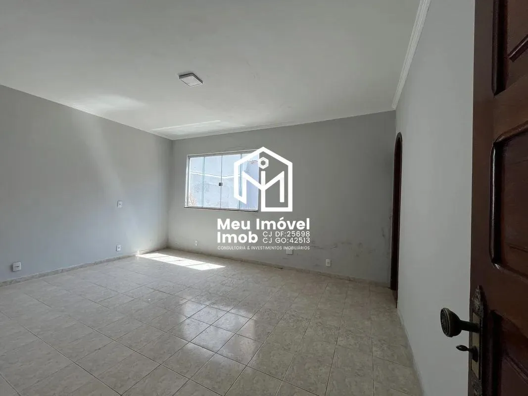 Imagem Casa 4 Quartos 2 Suítes 4 Vagas 300m² Taguatinga/DF