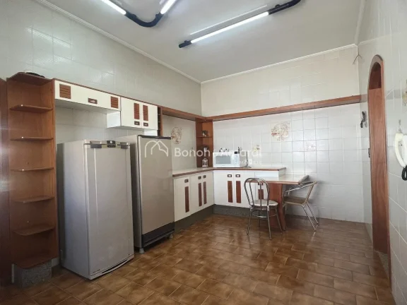 Imagem Casa à venda em Campinas, ideal para quem procura um imóvel amplo, com forte vocação tanto resid...