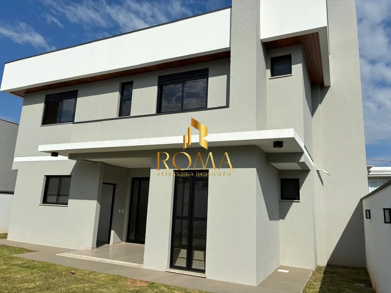 Imagem Casa de Alto Padrão à Venda no Condomínio Cidade Universitária | 364m² e Área Go