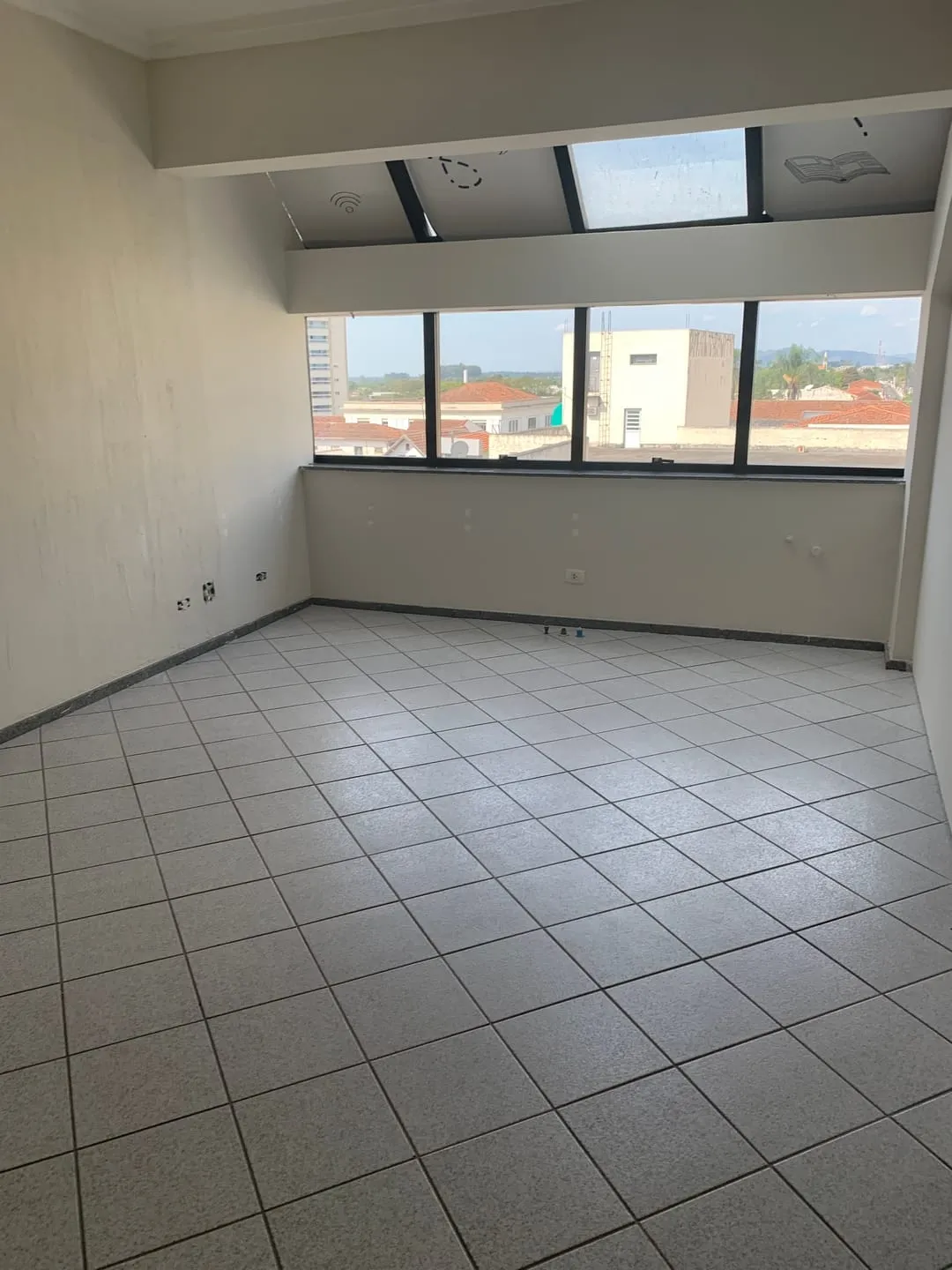Imagem Comercial à venda 40M², Centro, Pindamonhangaba - SP | condominio antonio cozzi