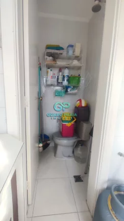 Imagem 3 dormitórios, sendo 1 suíte com sacada, banheiro social e de serviço, totalizando 3 banheiros, sala ampla para dois ambientes com sacada, cozinha e lavanderia, 1 vaga de garagem.