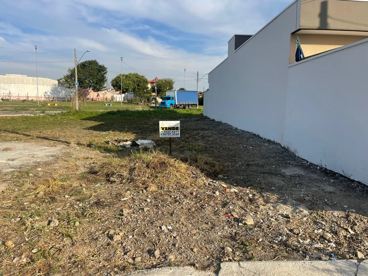 Foto do imóvel Loteamento à Venda, Residencial e Comercial Portal dos Eucaliptos, Pindamonhangaba, SP