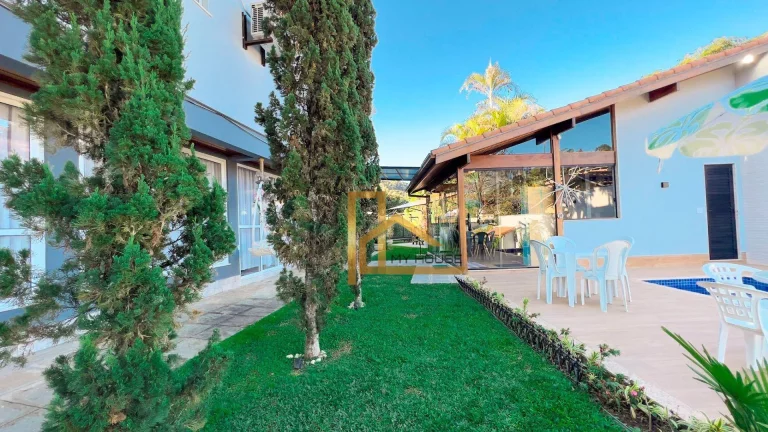 Imagem Casa de Alto Padrão no bairro do Golfe em Teresópolis-RJ