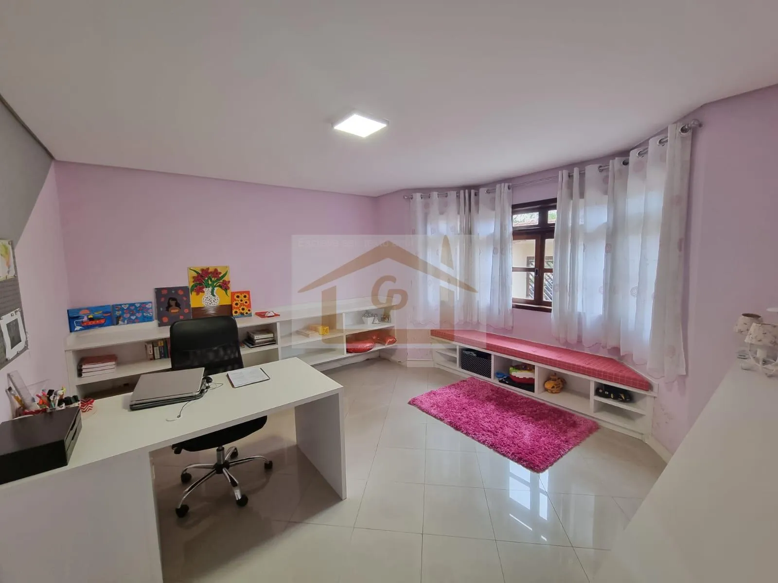 Imagem Jardim dos Ipês, 3 suítes, 3 vagas, *escritório *Edícula