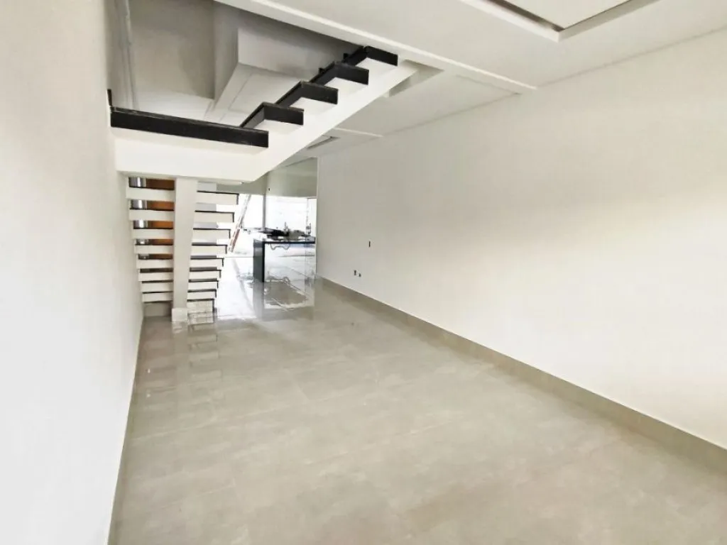 Imagem CASA COM 130,00 m² - OCIAN - PRAIA GRANDE SP