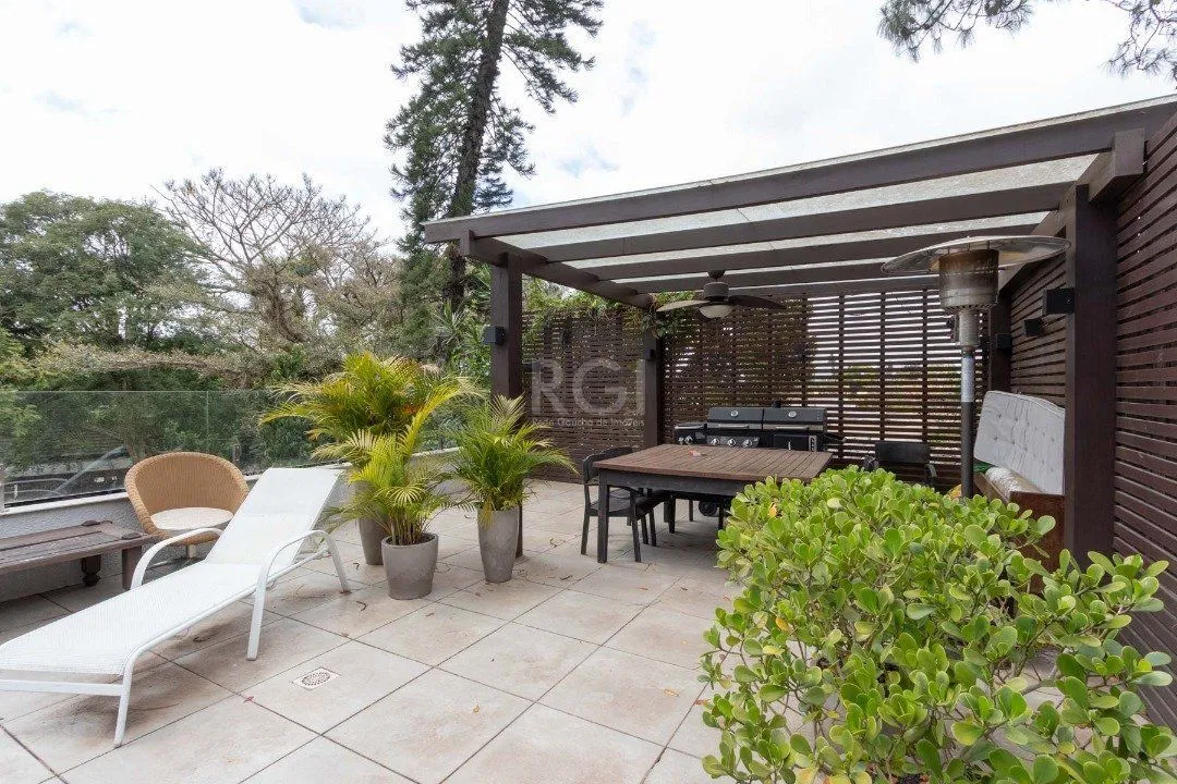 Imagem Casa para Venda - 800m², 3 dormitórios, sendo 3 suites, 4 vagas - Vila Assunção