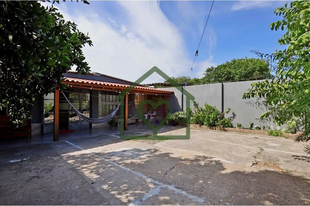 Imagem Apresentamos uma oportunidade única para adquirir sua casa dos sonhos por um preço imperdível! Es...