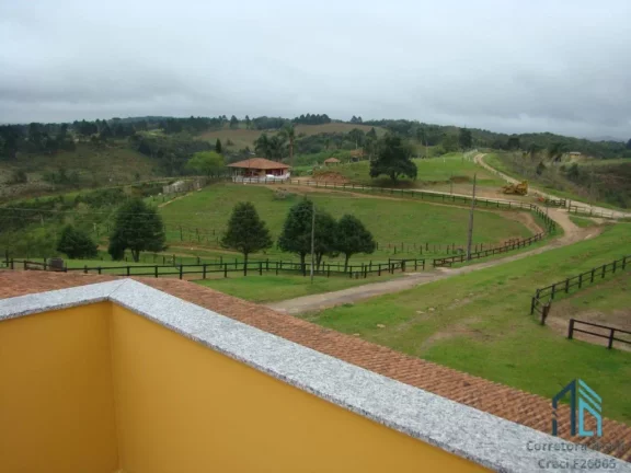 Imagem Sítio/Haras com 52,00 área e 3.000m² área construída, Barracões, 6 casas de funcionários, 29 cocheiras, em Tijucas do Sul - PR