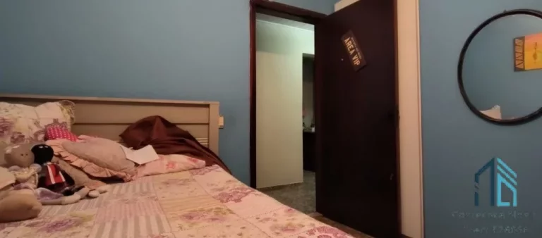 Imagem (ESTUDA PERMUTA) Chácara de 1000m2 de esquina com casa de 300m2, em ótima localização no Cascatinha/Santa Felicidade em Curitiba PR