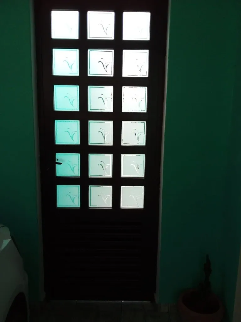 Imagem Casa à venda em Santo André-SP, Jardim Monções! 3 quartos, 1 suíte, 2 banheiros, 2 vagas de garagem, 163m². Confira!
