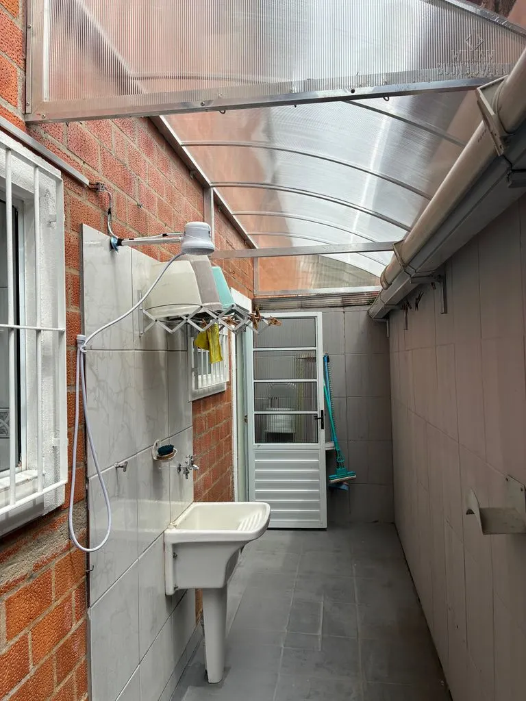 Imagem Casa em Condomínio | 3 Dorms, Suíte, Mobiliada, 100m da Praia