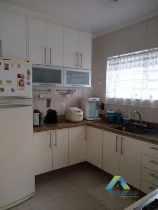 Imagem Sobrado com 3 dormitórios à venda, 200 m² por R$ 630.000,00 - Vila das Mercês - São Paulo/SP