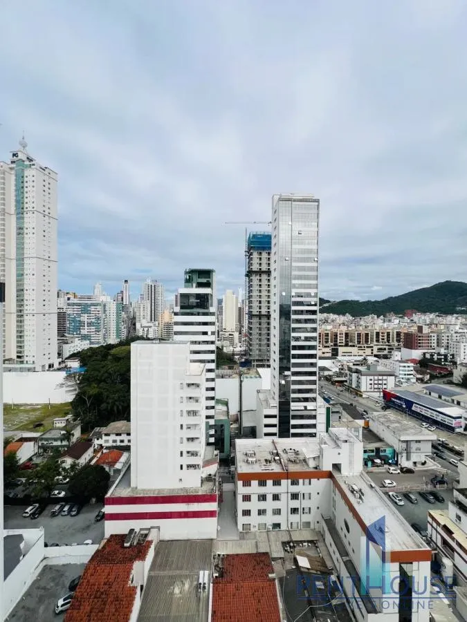 Imagem Apartamento Zona Central para Venda em Balneário Camboriú, PIONEIROS, 4 dormitórios, 4 suítes, 5 banheiros, 3 vagas
