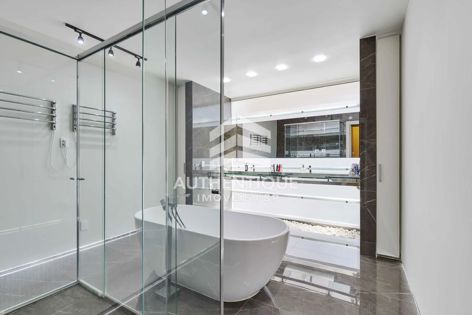 Imagem Casa Alto Padrão no bairro Jardim Marajoara à venda
