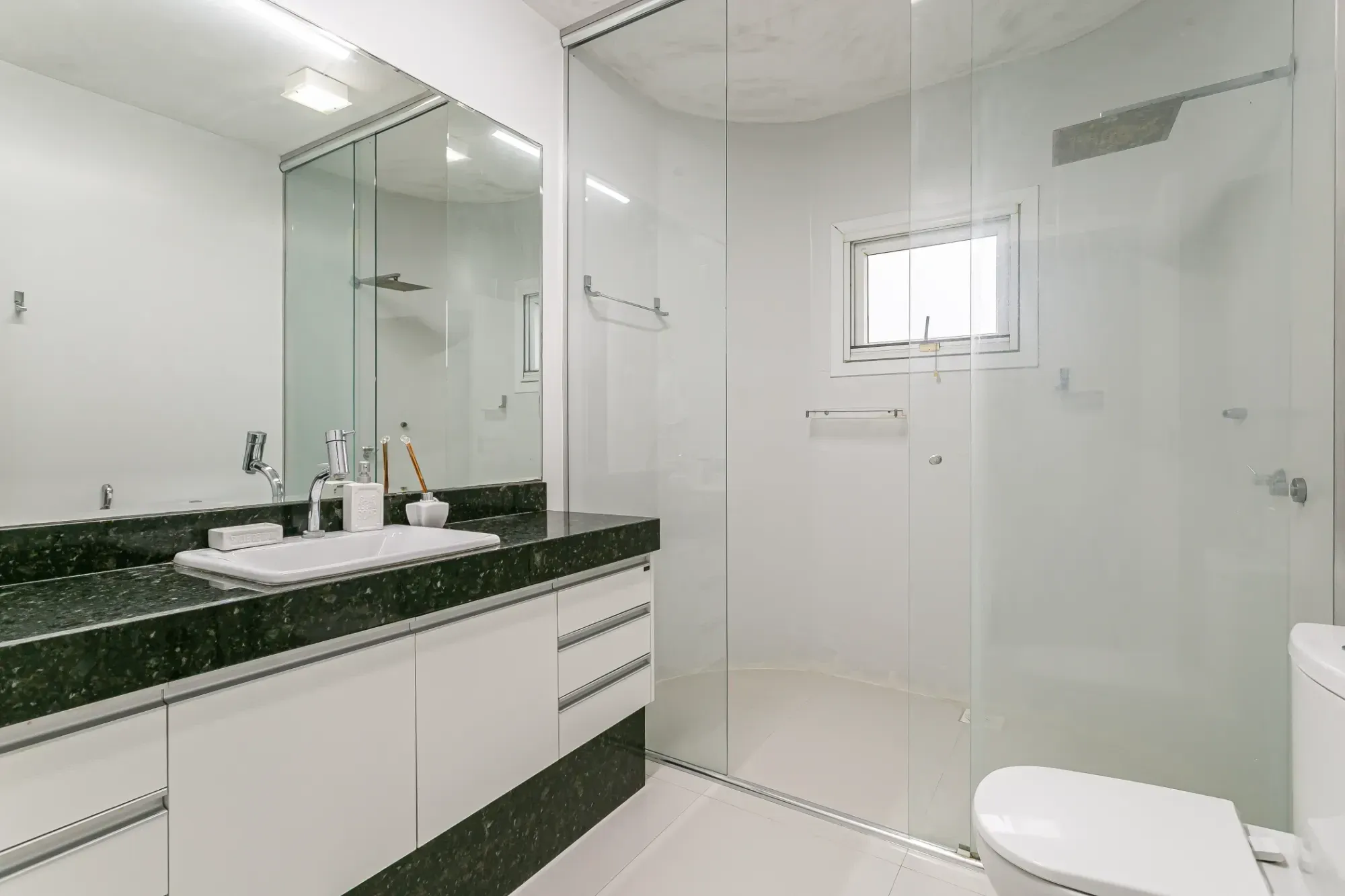 Imagem Casa com 3 Quartos à Venda, 390 m² em Jurerê - Florianópolis
