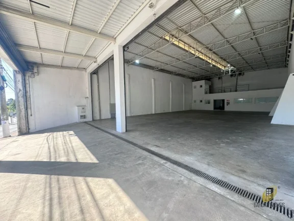 Imagem Galpão Comercial de Alto Padrão em Cotia-SP 2 Salas, 4 Banheiros, 527m² Venda ou Locação no Jardim Santa Paula