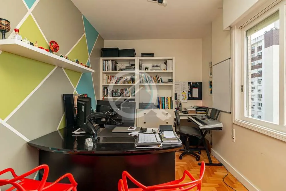 Imagem Pensando em morar no Bairro Petrópolis, venha conhecer este espetacular apartamento de 113m² compo...