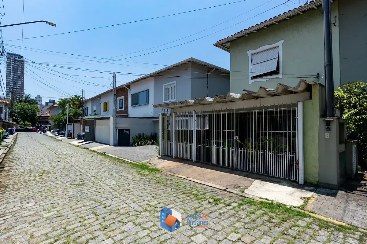 Imagem Casa de vila para venda em Vila Nova Conceição com 3 quartos, sendo 1 suíte, 150m²