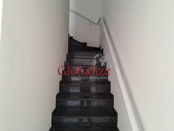 Imagem Casa Sobreposta Alta em Santos no bairro do Embaré próximo a Aparecida com piscina por R$ 1.450.000,00.