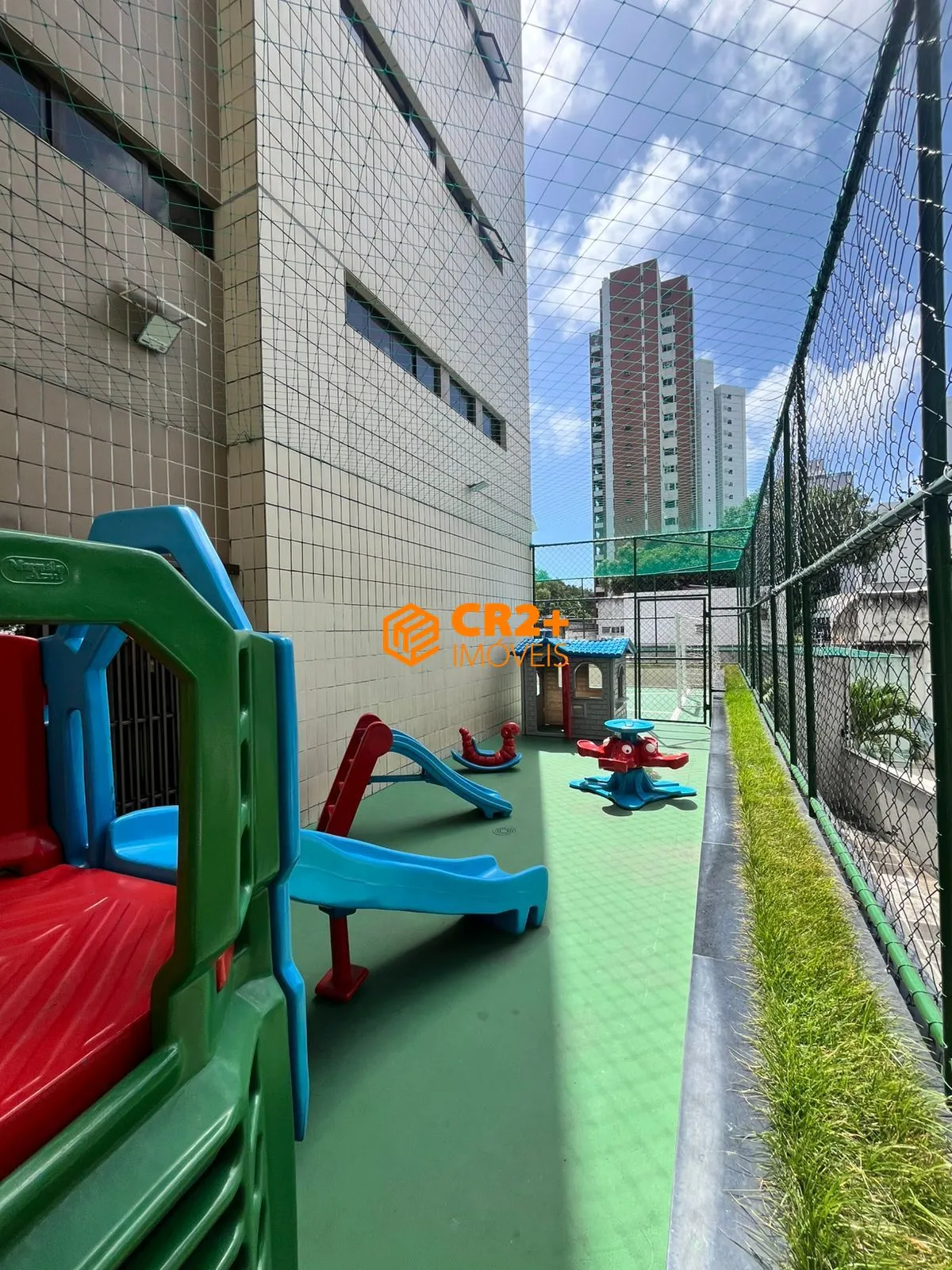 Imagem Vendo Cobertura com 318m² no Espinheiro