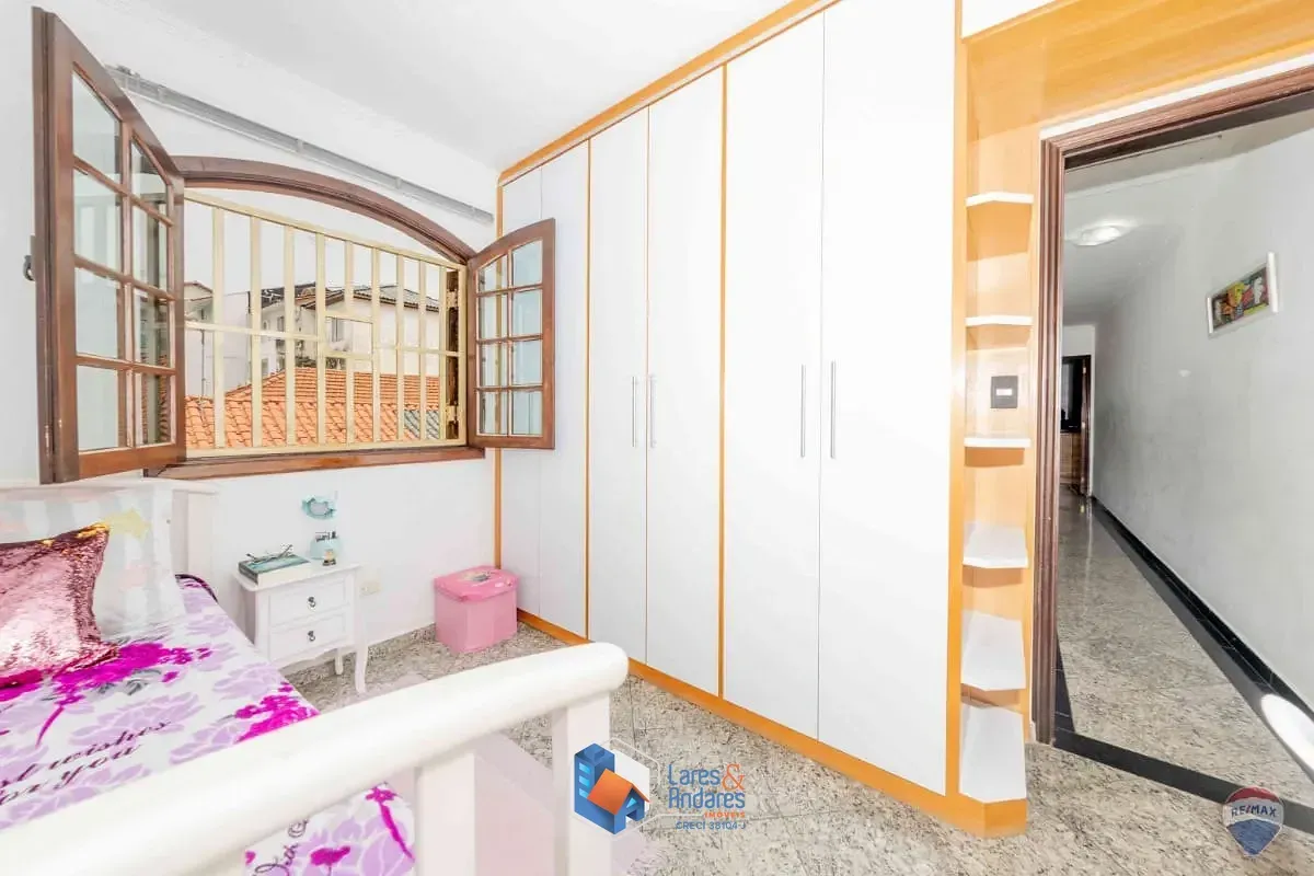 Imagem Sobrado para venda em Vila Gustavo com 3 quartos, sendo 1 suíte, 173m²