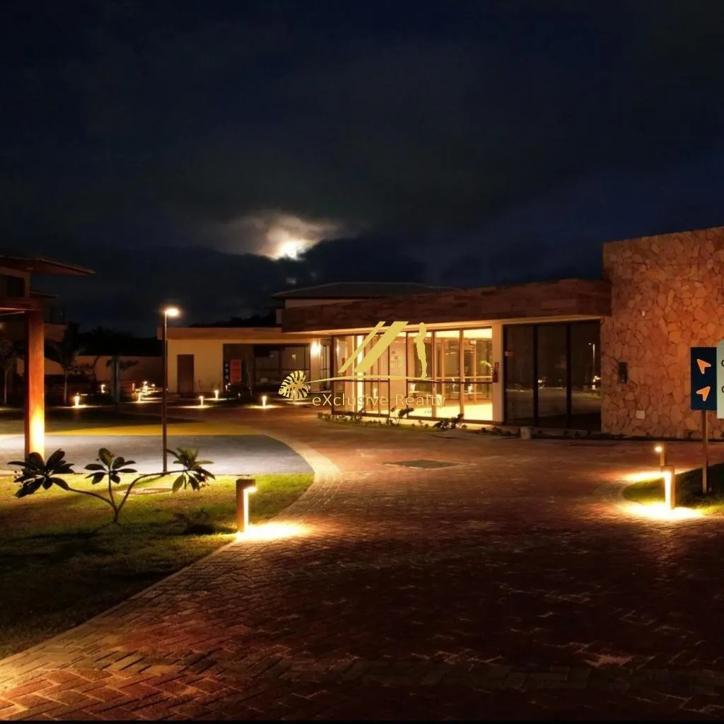 Imagem Casa RESIDENCIAL em Camaçari - Bahia, Guarajuba (Monte Gordo)