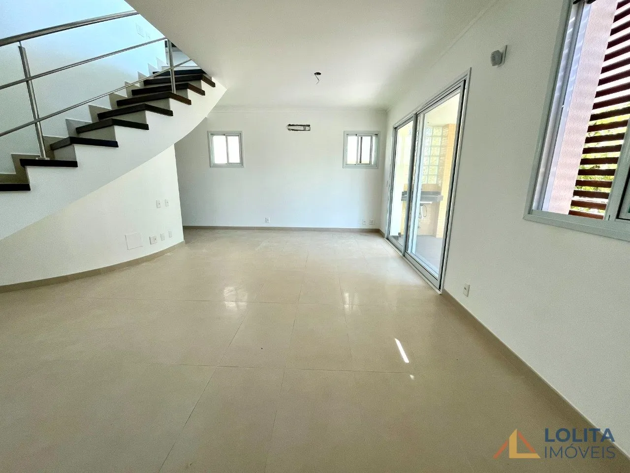 Imagem CASA EM CONDOMÍNIO À VENDA COM 109 M² NO TERMAS DO TABULEIRO, SANTO AMARO DA IMPERATRIZ/SC