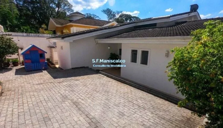 Imagem Linda Propriedade na Granja Viana ,estuda permuta com casa em Ilhabela