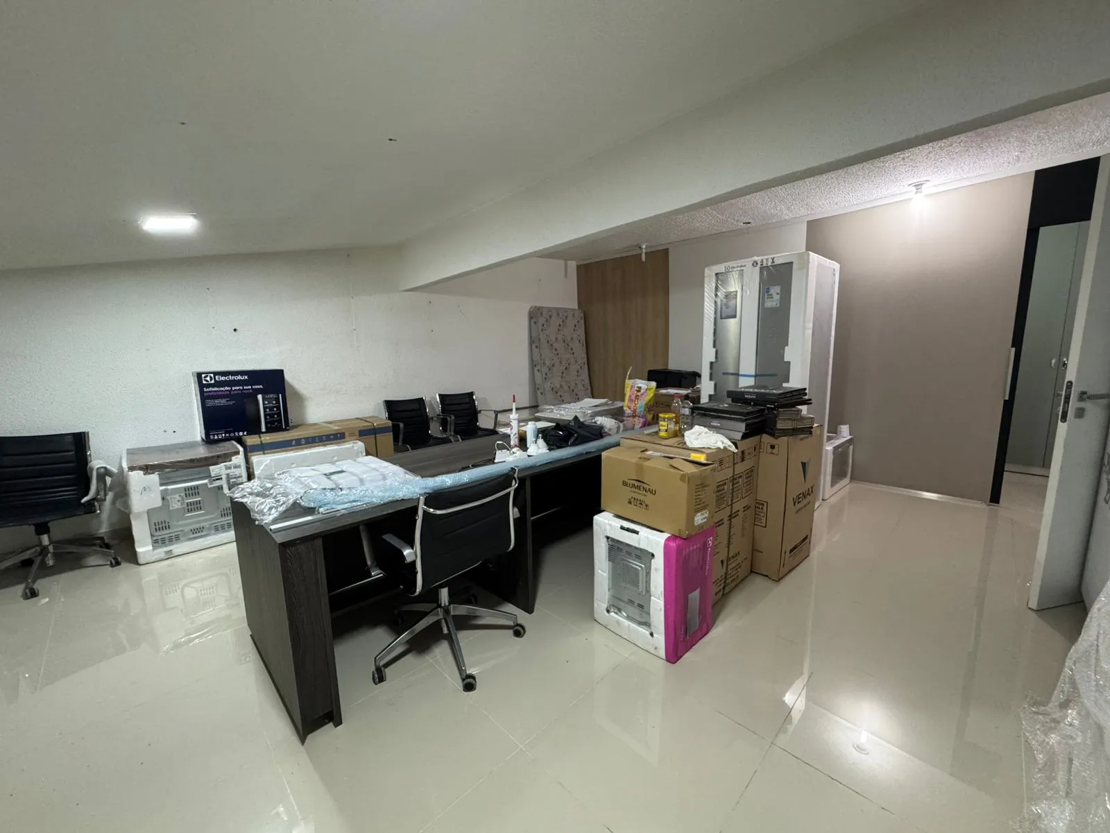 Imagem Sala Comercial à venda com 127m2 por R$ 1.400.000,00