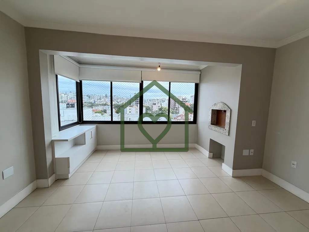 Vendo excelente apartamento semi mobiliado, poucos metros do Medplex, conta com 89 m² de área úti...