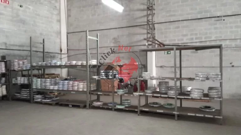 Imagem Vende-se Galpão Industrial e Comercial no Bairro Batistini, São Bernardo do Campo