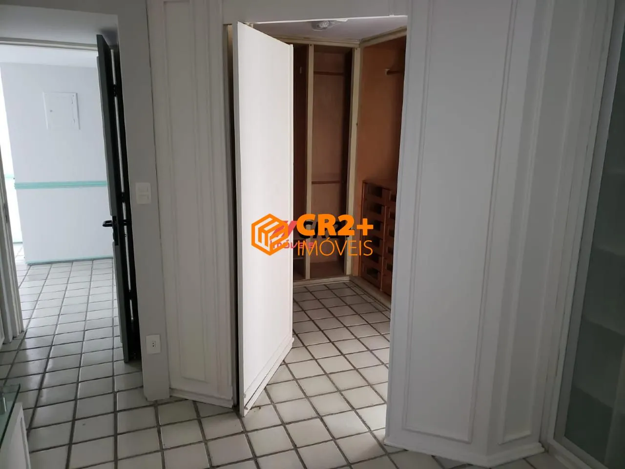 Imagem Cobertura Para Vender, 440m² com 5 quartos, 5 suítes no bairro Boa Viagem em Rec