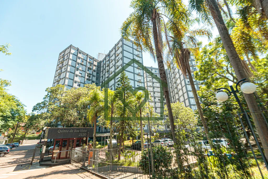 Imagem No coração do bairro Boa Vista, 2 dormitórios , semimobiliado, andar alto, living para 2 ambiente...