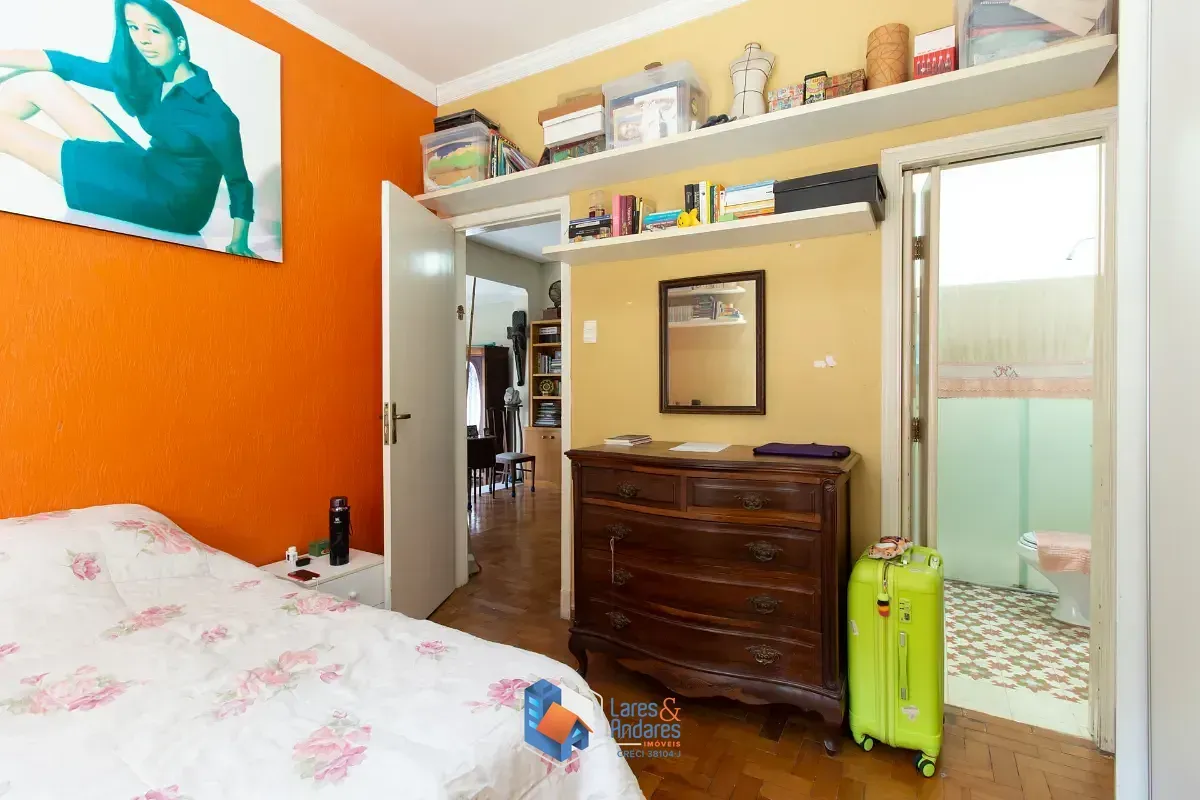 Imagem Casa para venda em Planalto Paulista com 3 quartos, sendo 2 suítes, 283m²