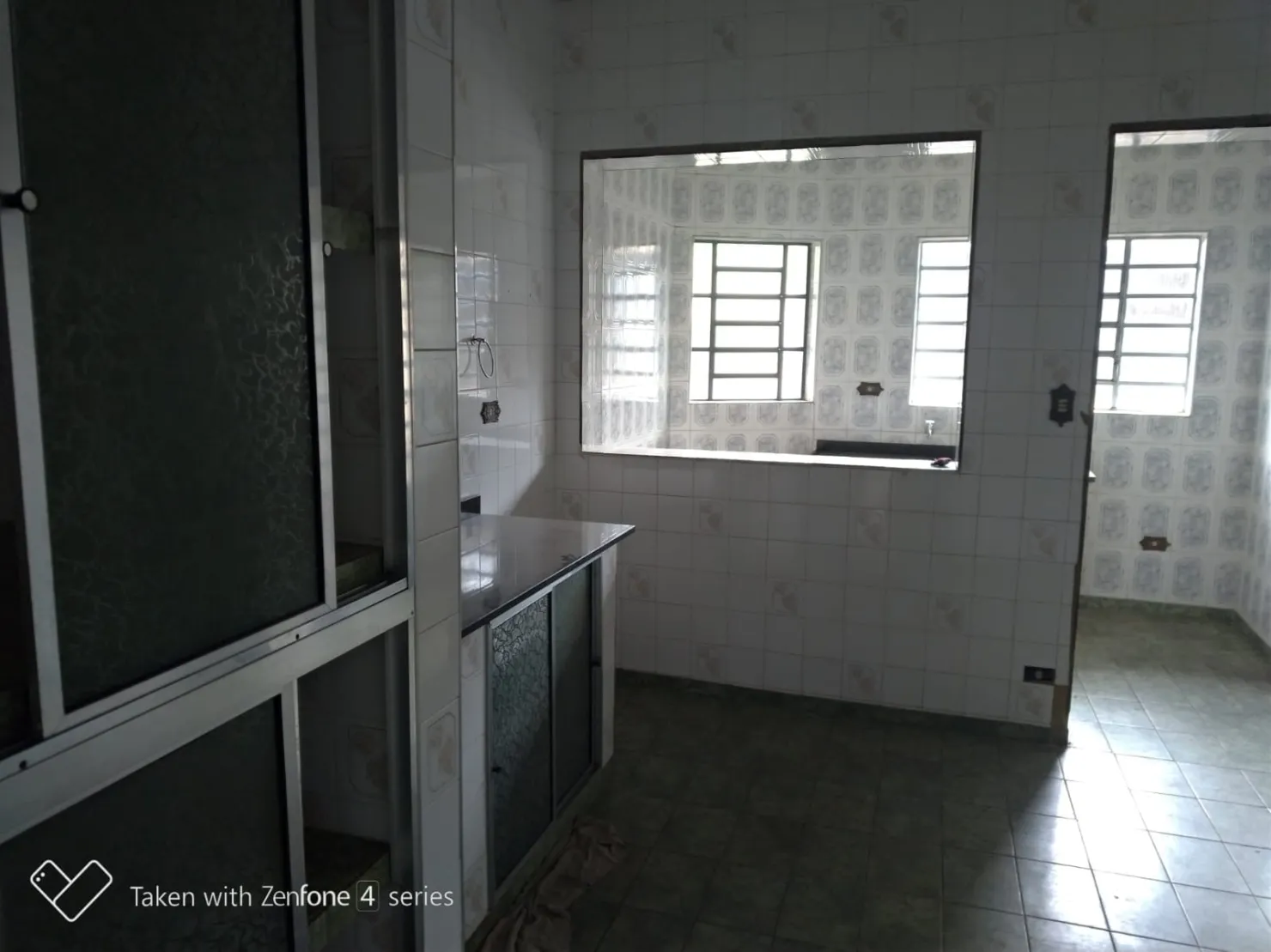 Imagem Casa à venda 2 Quartos, 1 Suite, 3 Vagas, 300M², Jardim Gurilândia, Taubaté - SP